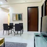 2 Bedroom Luxury The Peak Apartment By Travelio