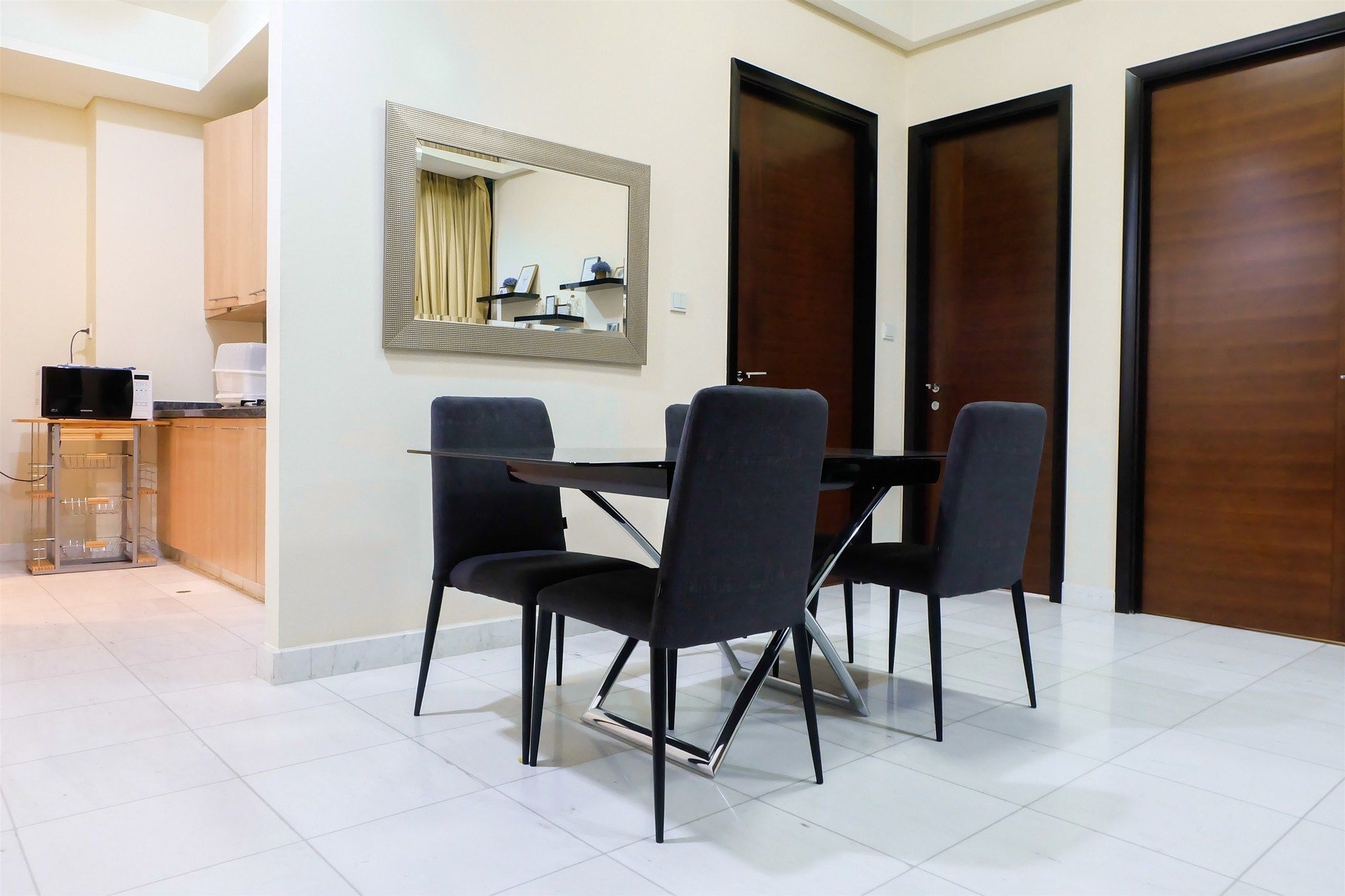 Apartment 2 Bedroom Luxury The Peak By Travelio